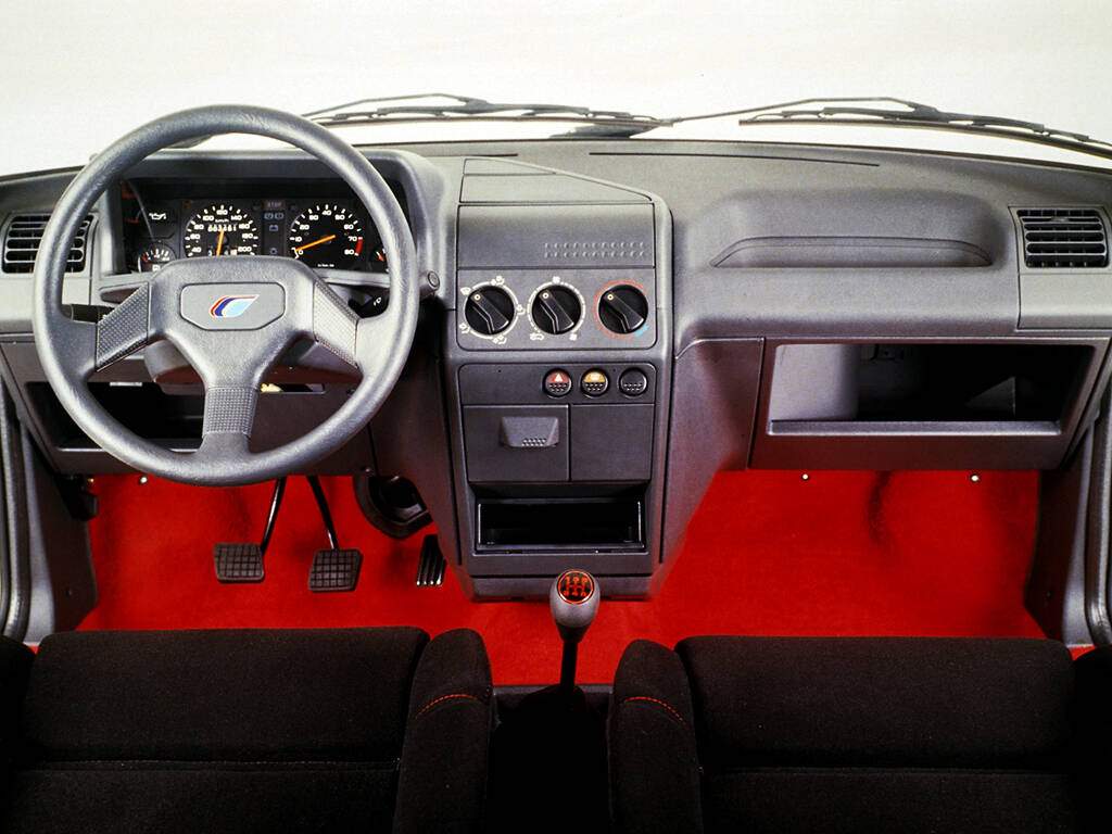 Peugeot 205 Rallye (1988-1992),  ajouté par fox58