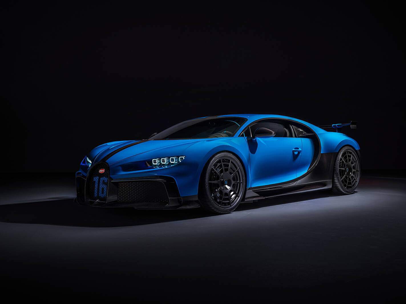 Bugatti Chiron Pur Sport (2020-2022),  ajouté par fox58
