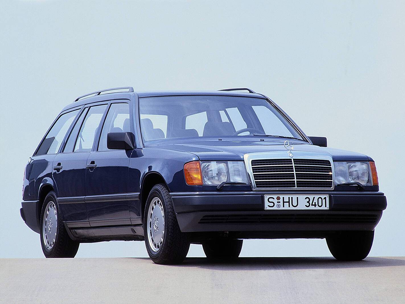 Mercedes-Benz 300 TE (S124) (1985-1989),  ajouté par fox58