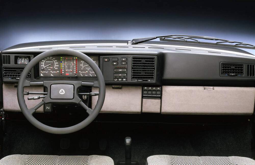 Lancia Y10 Turbo (156) (1985-1989),  ajouté par fox58