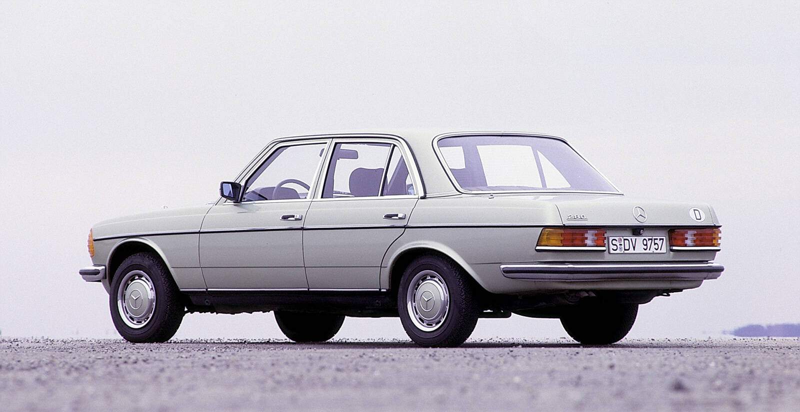 Mercedes-Benz 280 (W123) (1976-1981),  ajouté par fox58
