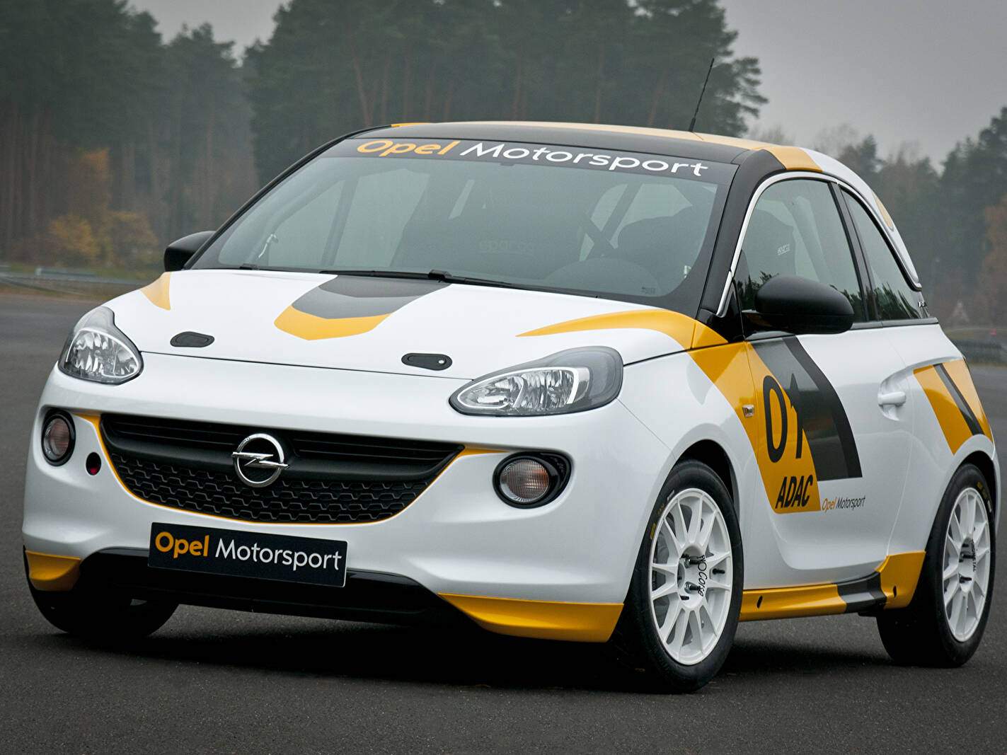 Opel Adam R2 Cup (2013),  ajouté par fox58