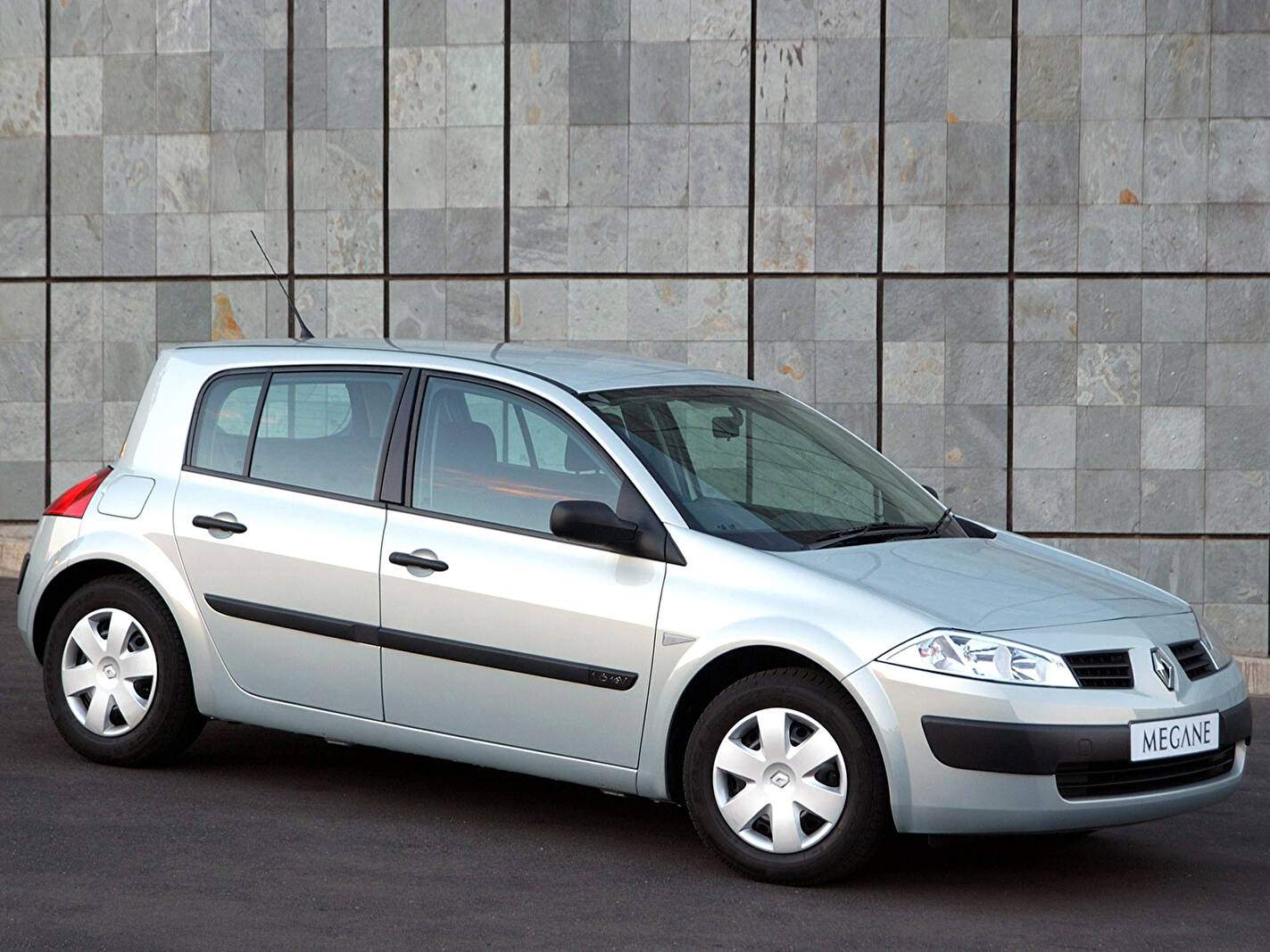 Renault Megane II 1.6 16v 115 (Typ M) (2002-2005),  ajouté par fox58