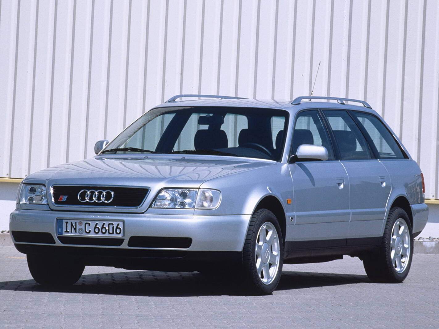 Audi S6 Avant (C4) (1994-1997),  ajouté par fox58
