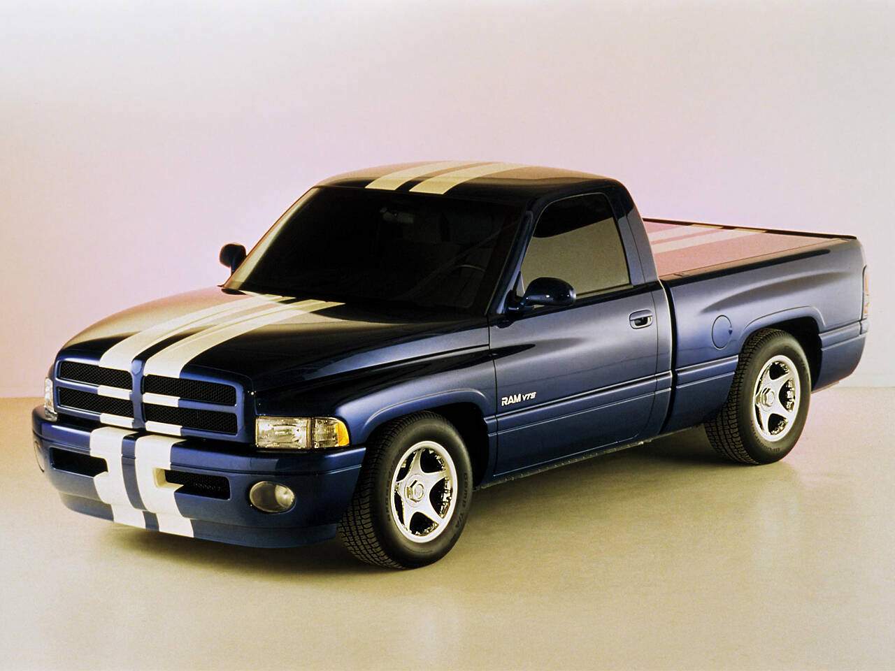 Dodge Ram VTS Concept (1996),  ajouté par fox58