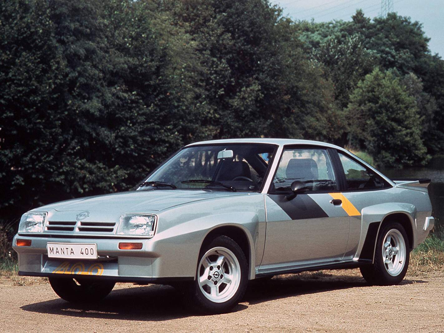 Opel Manta II 400 (B) (1981-1984),  ajouté par fox58