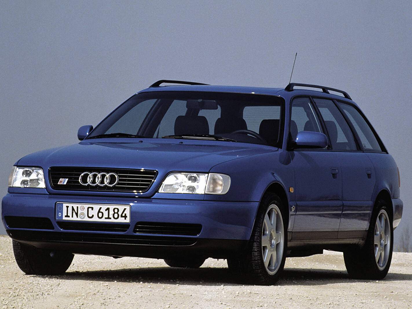 Audi S6 Plus Avant (C4) (1996-1997),  ajouté par fox58