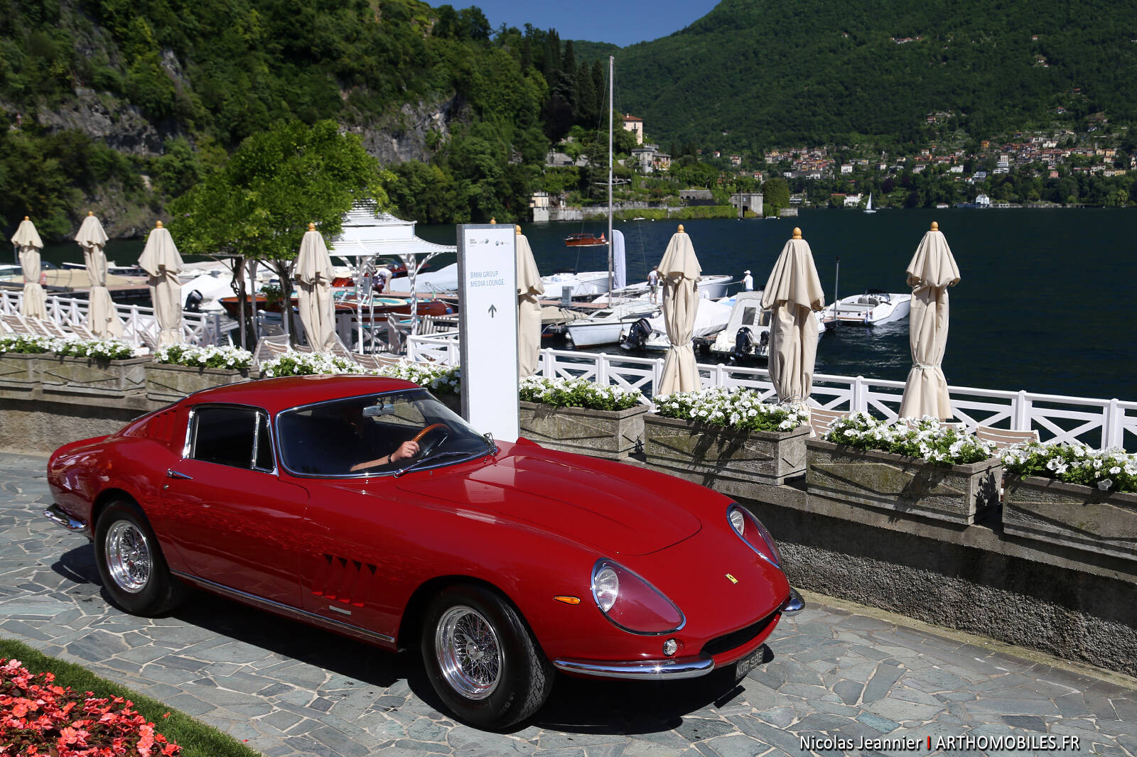 Ferrari 275 GTB/4 (1966-1967),  ajouté par fox58