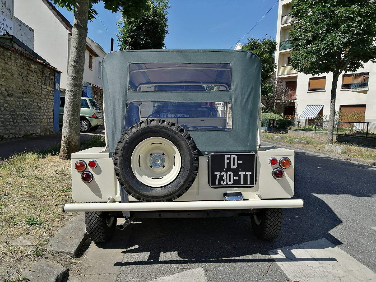 Mini Moke (1965-1993),  ajouté par trabantino