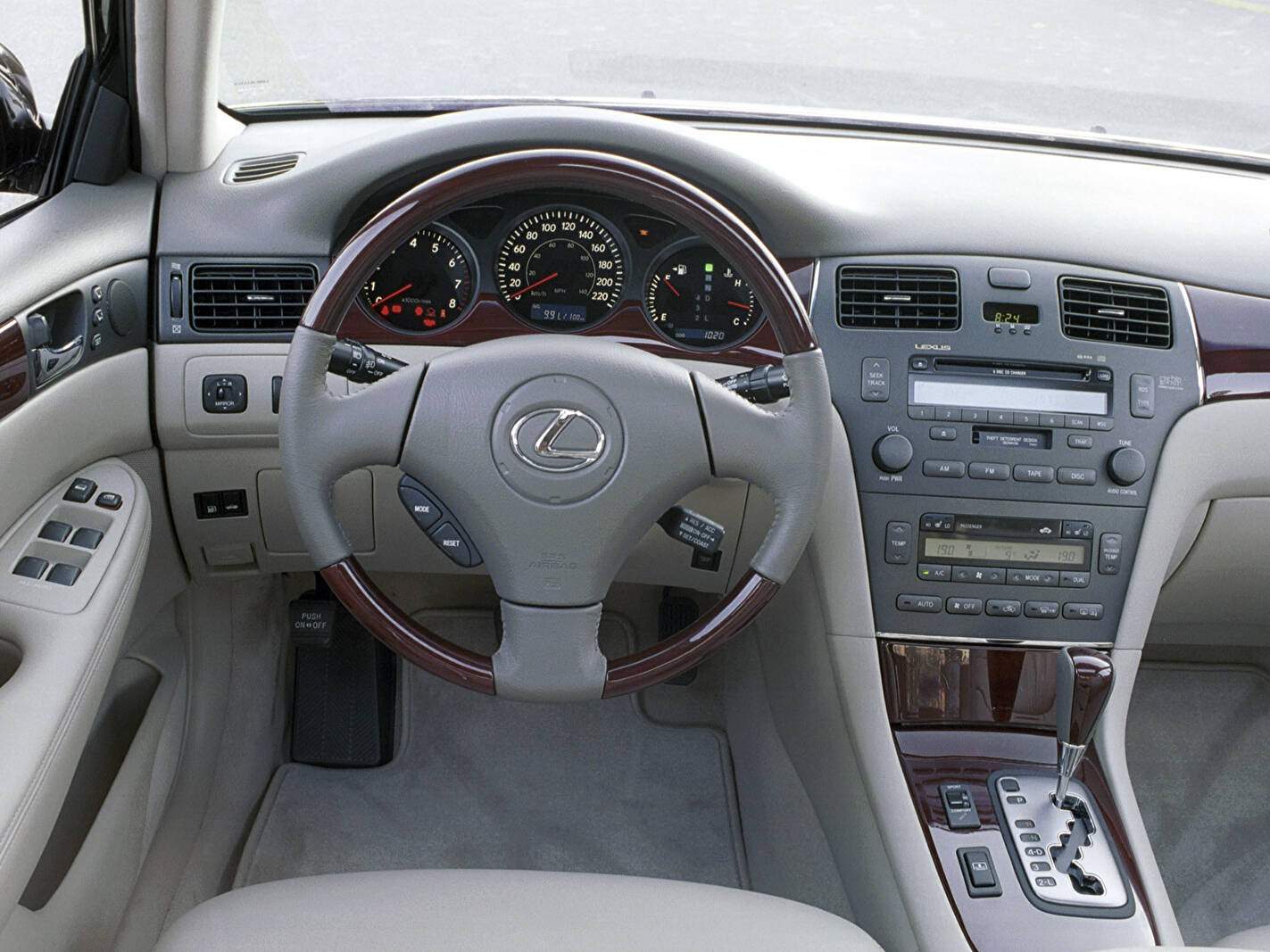 Lexus ES IV 330 (2004-2006),  ajouté par fox58