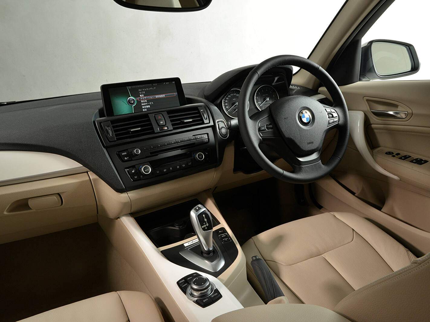BMW 116i (F20/F21) « Fashionista » (2013),  ajouté par fox58