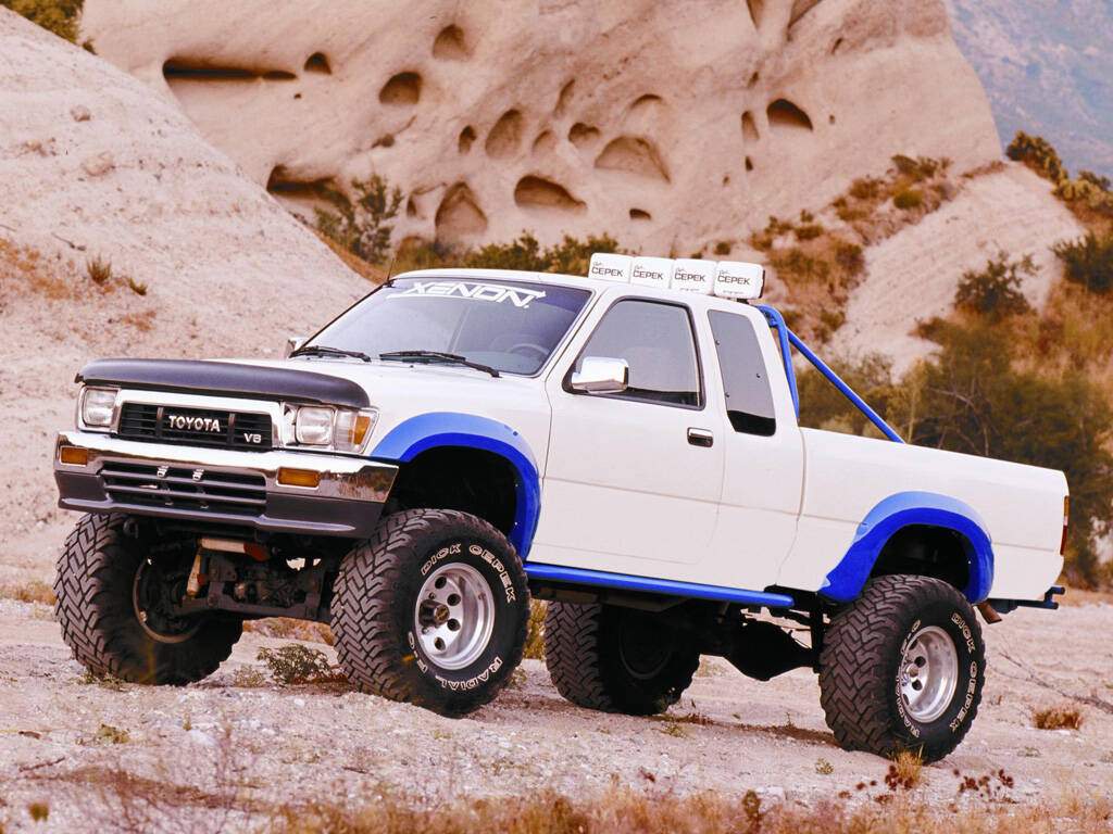 Xenon Truck Xtracab 4WD (1988-1995),  ajouté par fox58