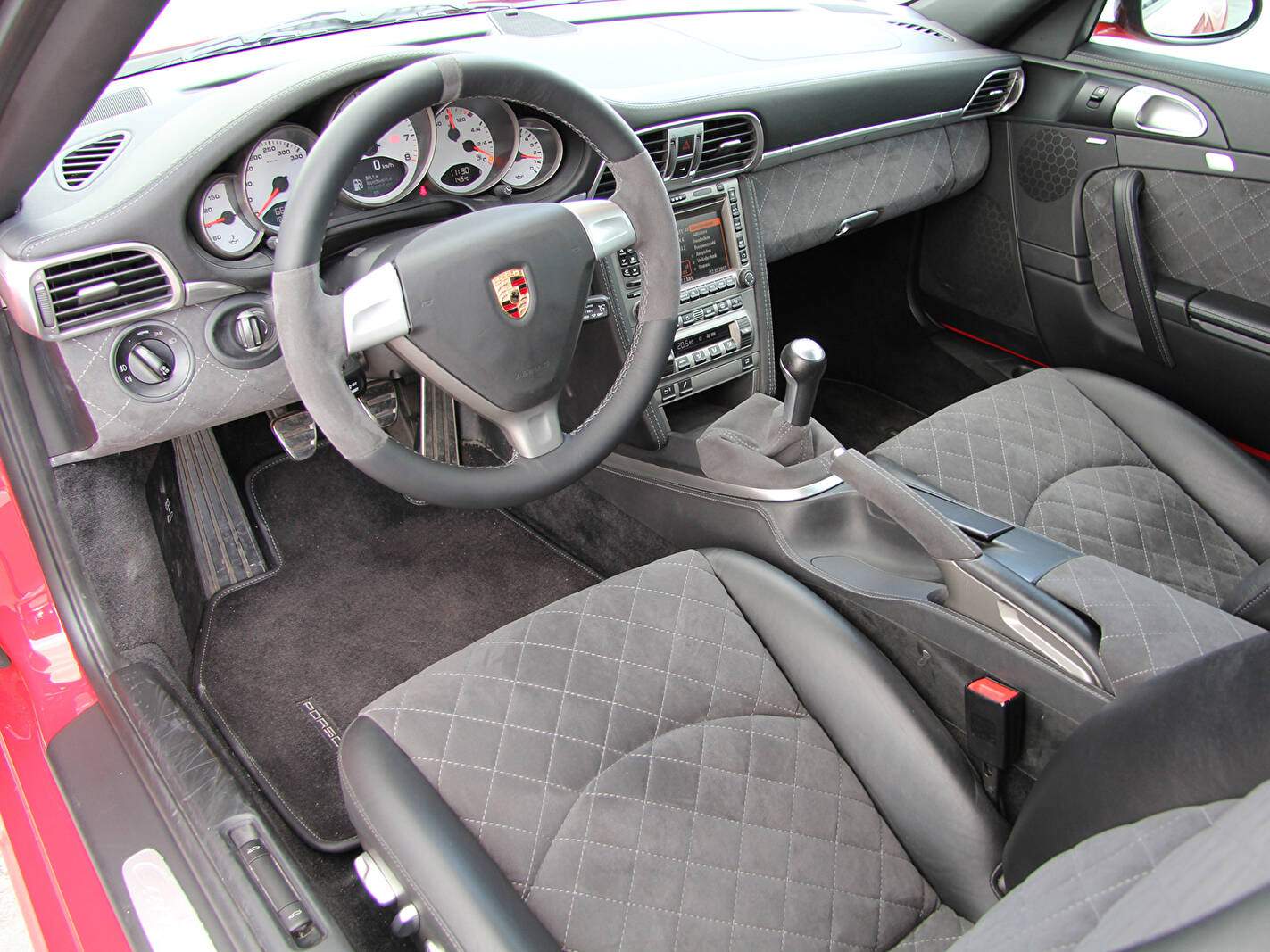 Cars & Art 911 Carrera 4S "Roter Baron" (2012),  ajouté par fox58