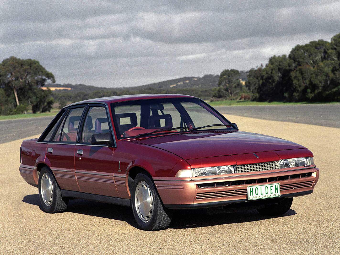 Holden VL Calais (1986-1988),  ajouté par fox58