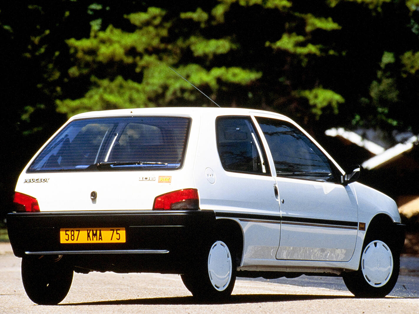 Peugeot 106 1.0i « Kid » (1993),  ajouté par fox58