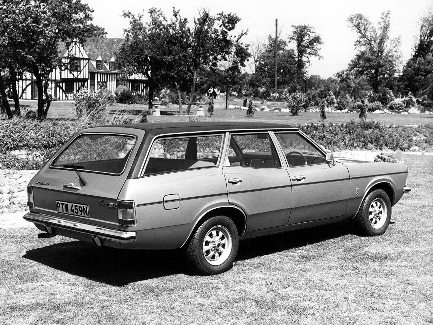 Ford Cortina III Estate 2.0 (1970-1976),  ajouté par fox58