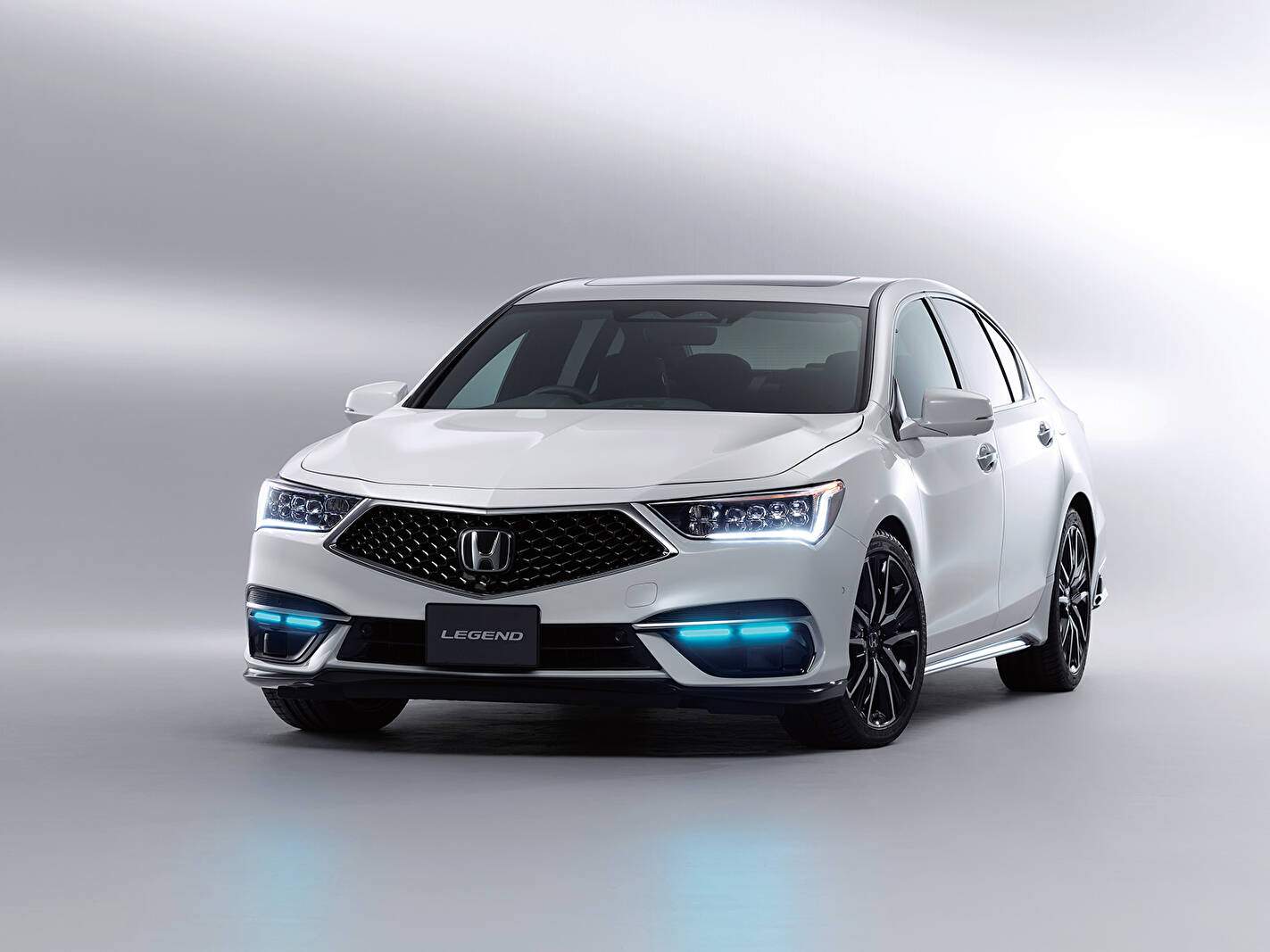 Honda Legend V Hybrid (KC2) « Honda Sensing Elite » (2021),  ajouté par fox58