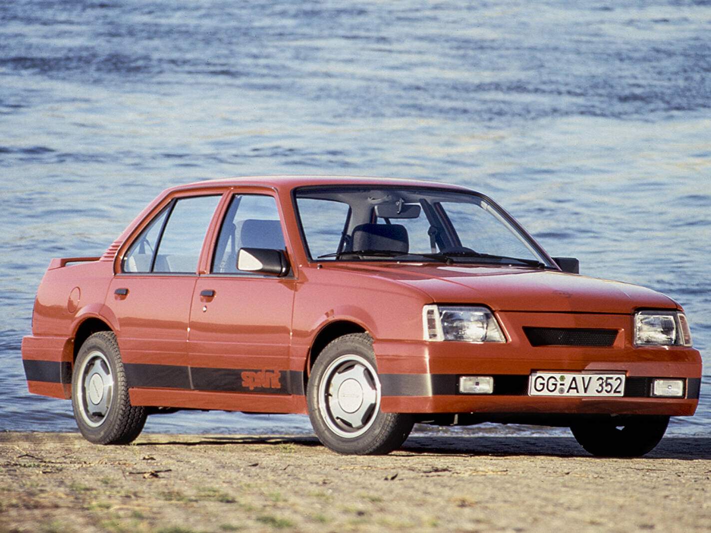 Irmscher Ascona Sprint (1986-1988),  ajouté par fox58