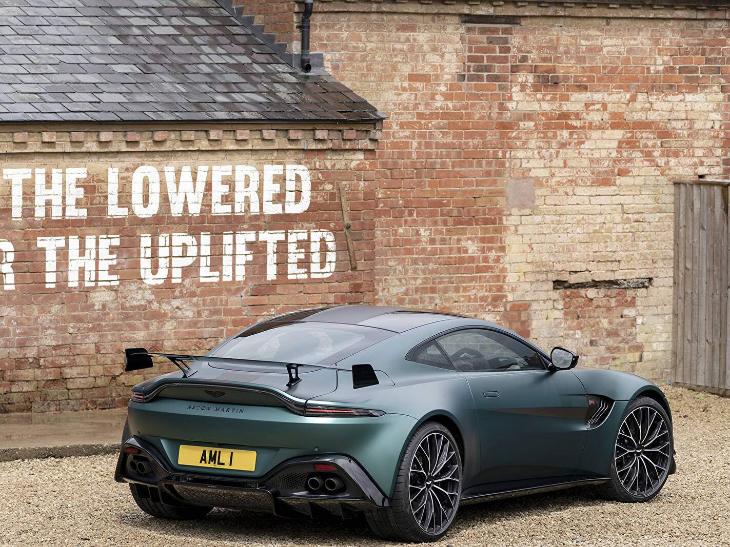 Aston Martin Vantage "F1 Edition" (2021),  ajouté par fox58