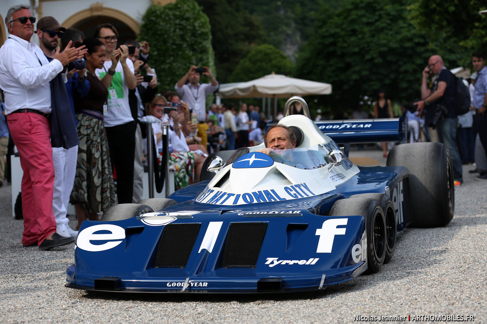 Tyrrell P34B (1977),  ajouté par fox58