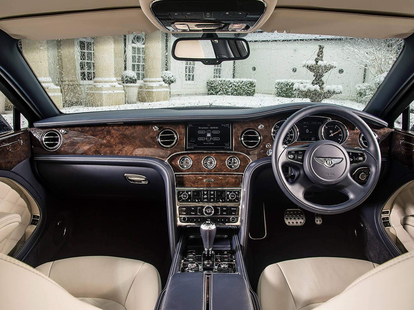 Bentley Mulsanne II « The Ultimate Grand Tourer » (2013),  ajouté par fox58