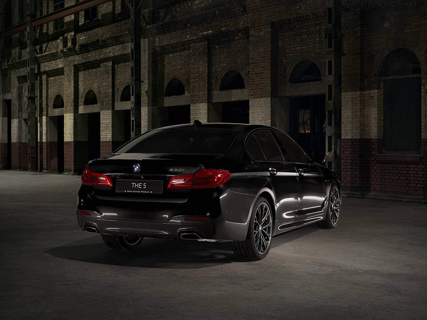 BMW 530i (G30) « Dark Shadow Edition » (2020),  ajouté par fox58