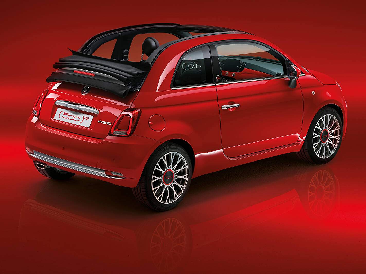 Fiat 500C II 1.0 Hybrid (312) « RED » (2021),  ajouté par fox58