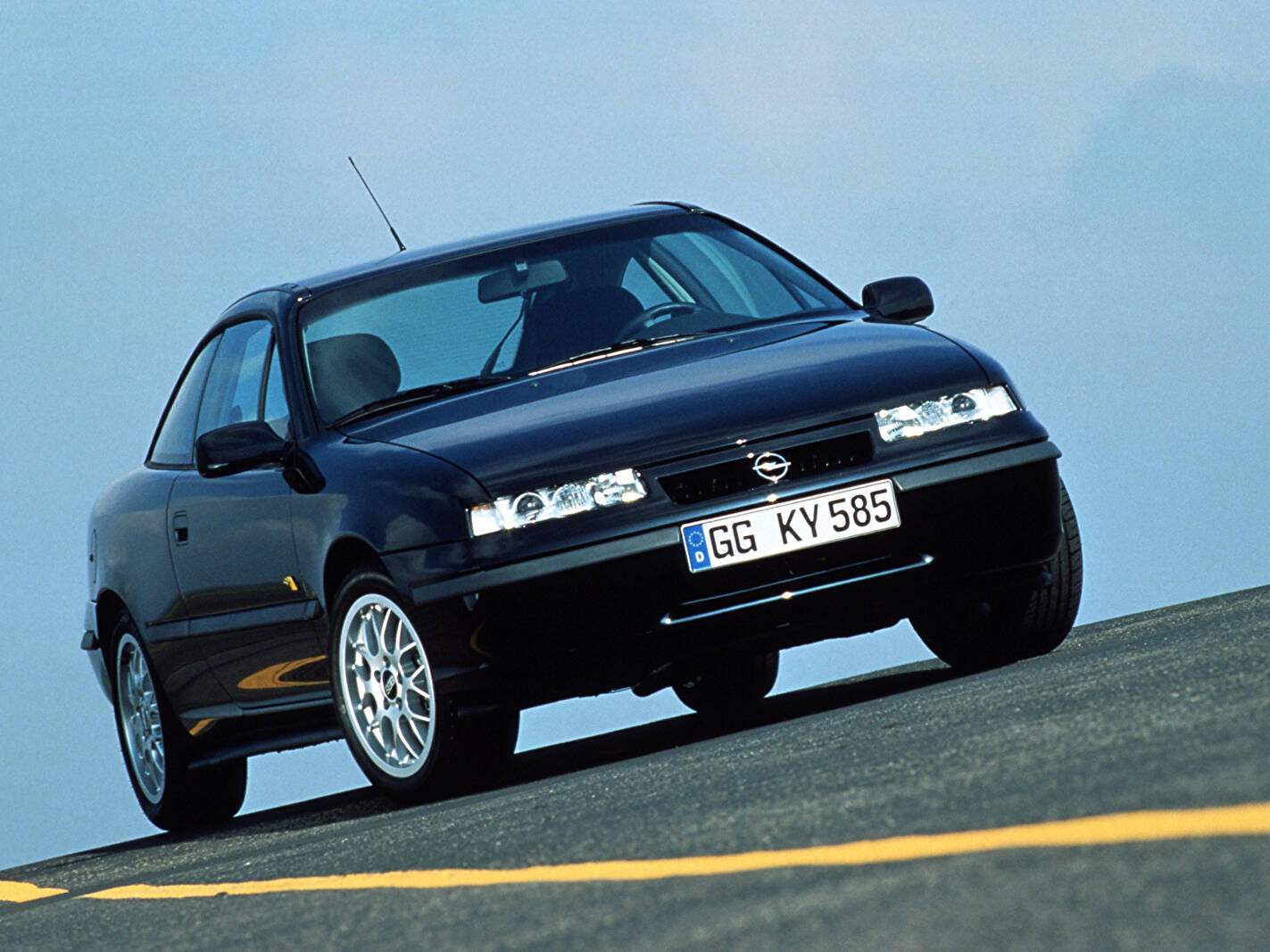 Opel Calibra 2.5 V6 « DTM Edition » (1995-1996),  ajouté par fox58