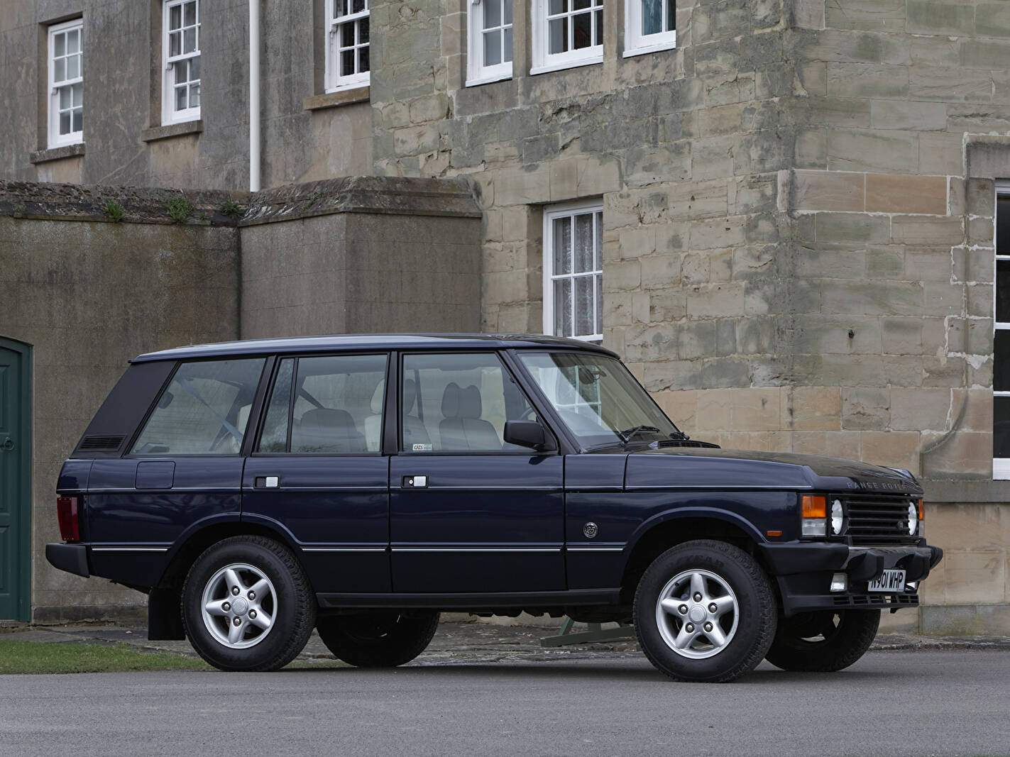 Land Rover Range Rover Classic 3.9 V8 « 25th Anniversary » (1994-1995),  ajouté par fox58