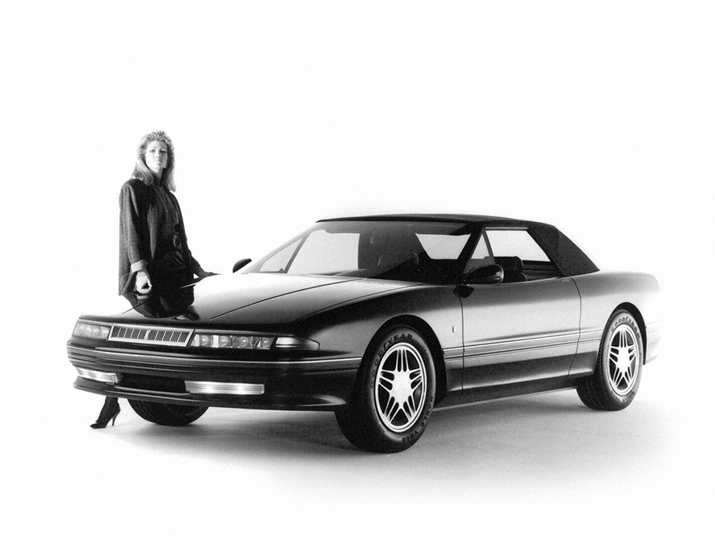 Lincoln Vignale Show Car (1987),  ajouté par fox58