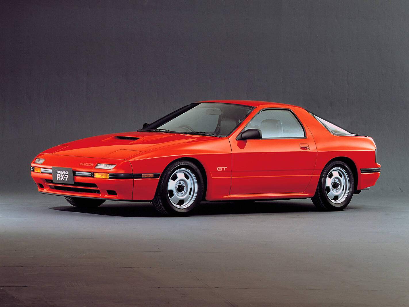 Mazda RX-7 II Coupé 1.3 Turbo 185 (FC) (1985-1989),  ajouté par fox58