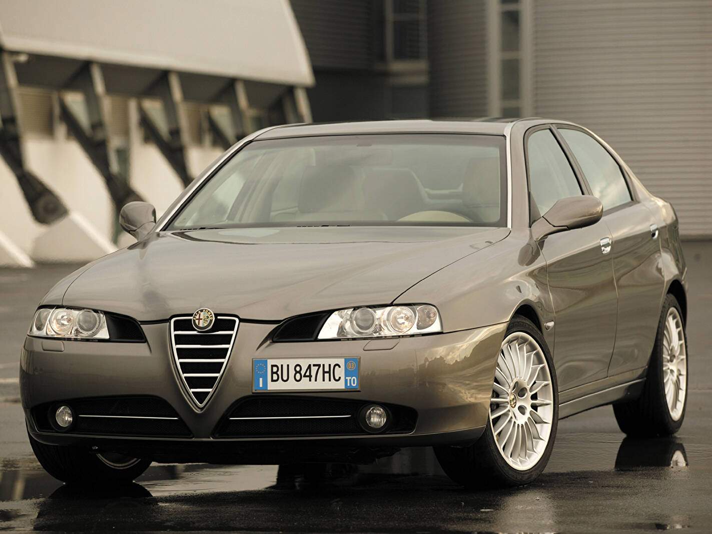 Alfa Romeo 166 3.0 V6 (2001-2005),  ajouté par fox58