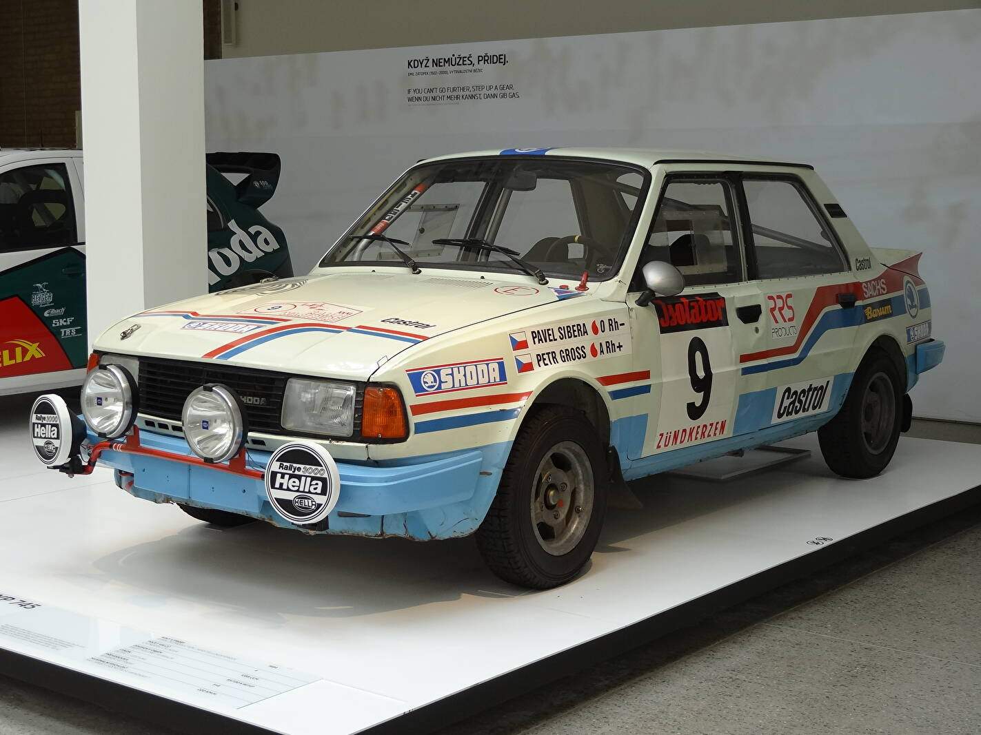 Skoda 130 LR Group B Rally Car (1985-1986),  ajouté par fox58