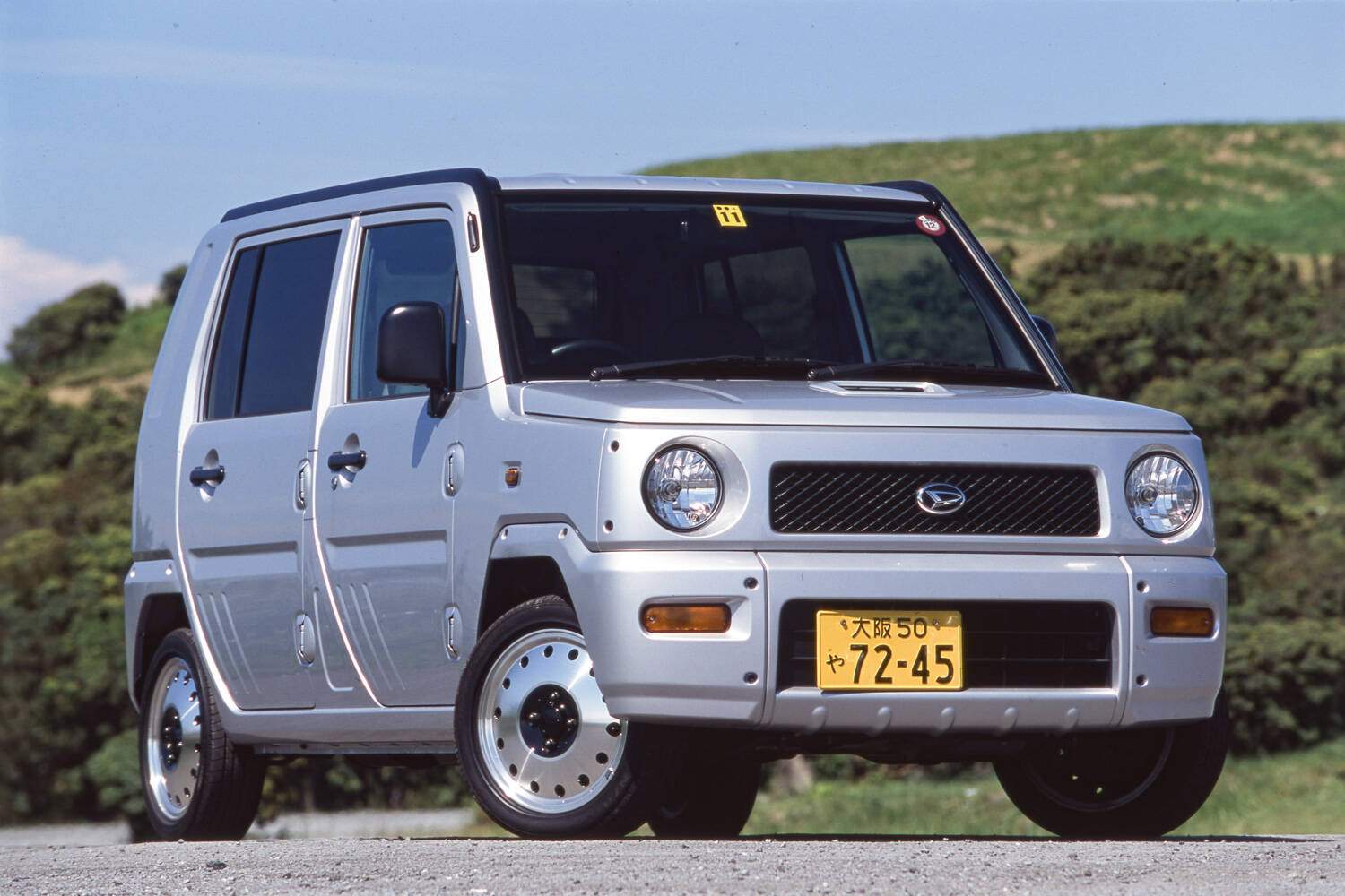 Daihatsu Naked 0.6 « Silver Web Edition » (1999-2000),  ajouté par fox58