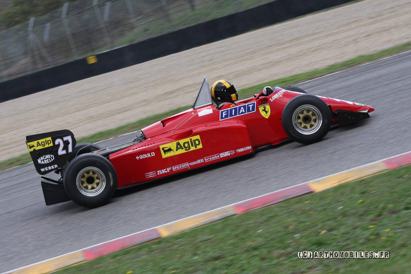 Ferrari 126 C4 (1984),  ajouté par fox58