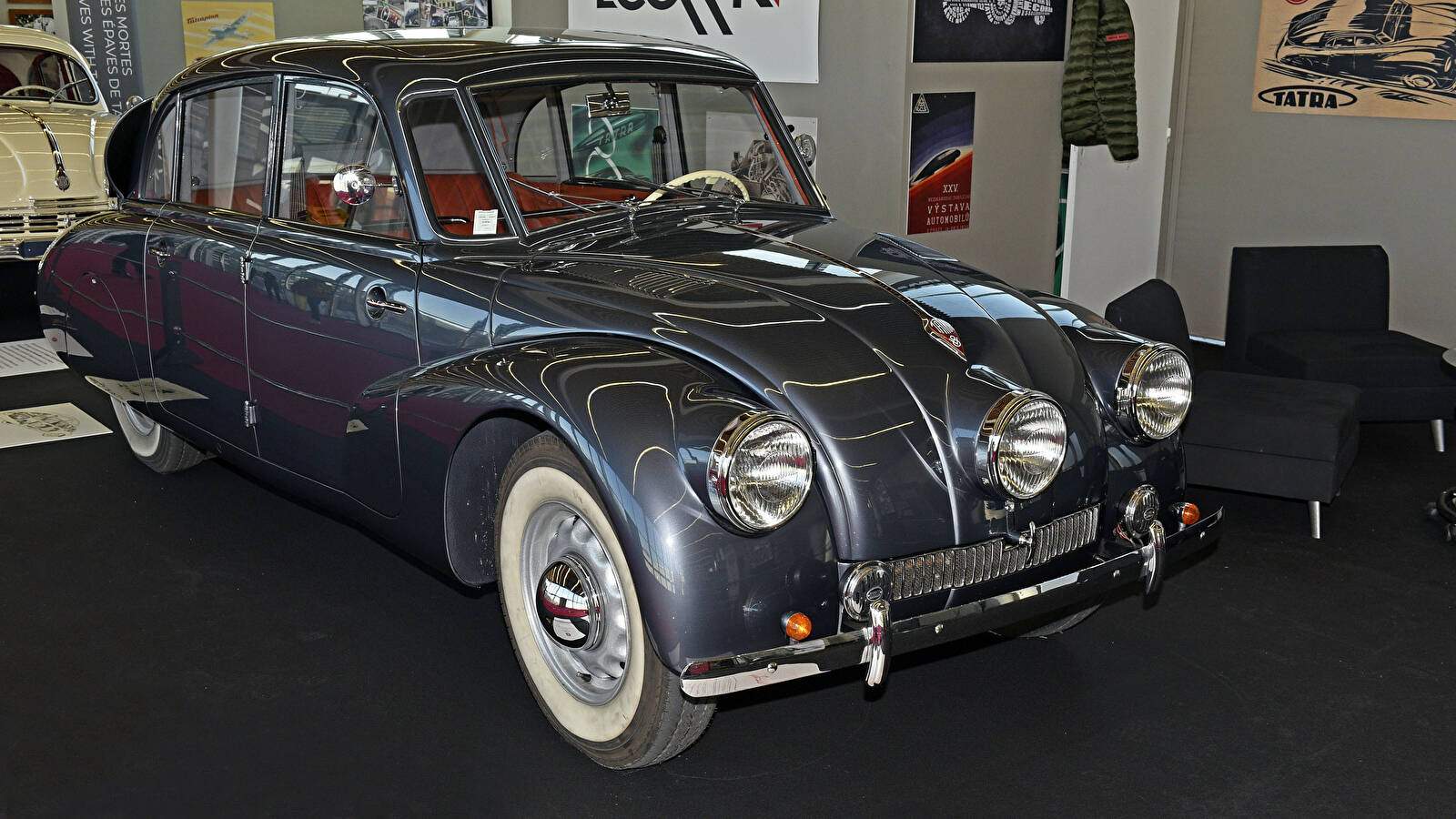 Tatra 87 (1936-1948),  ajouté par fox58