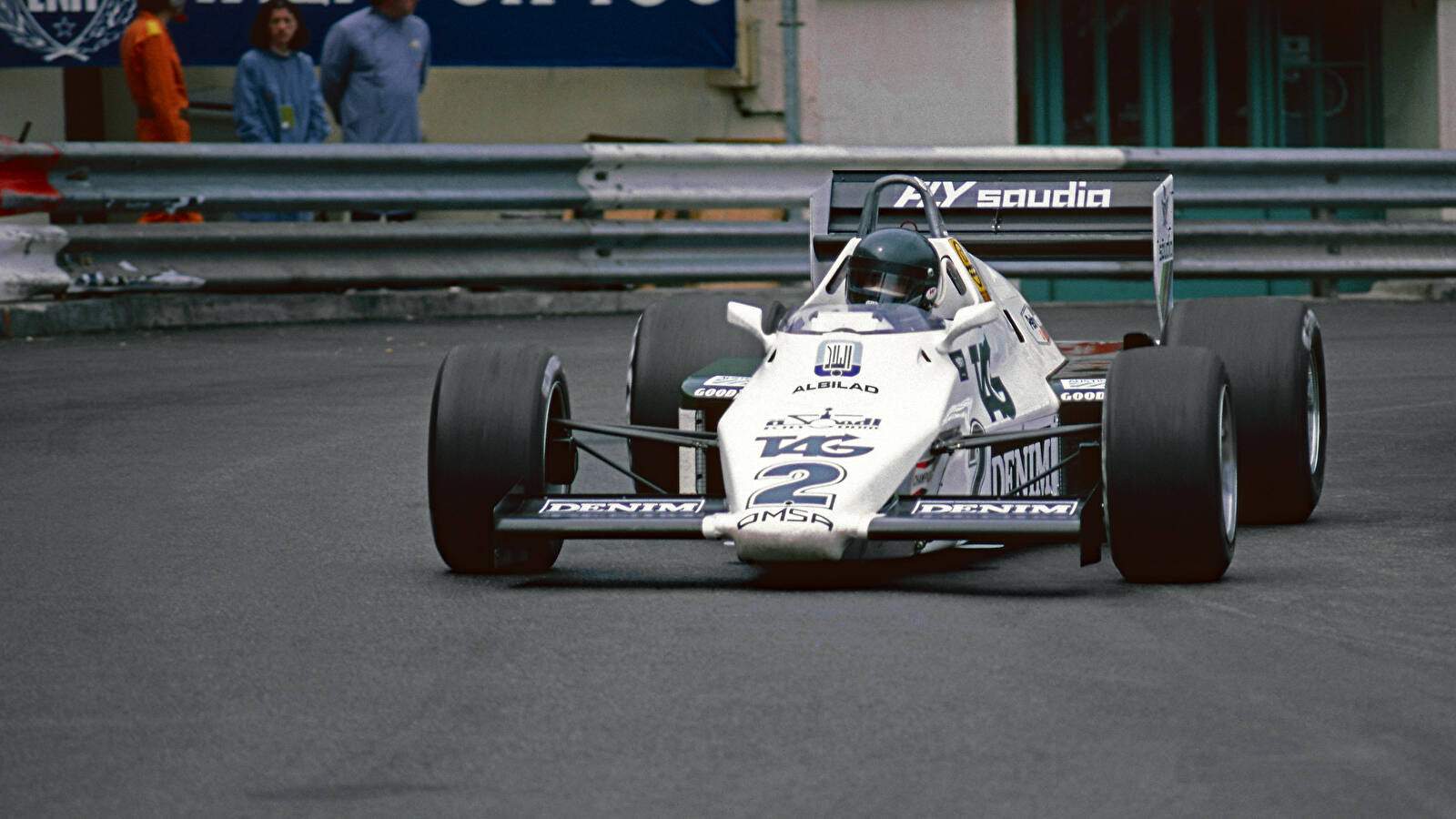 Williams FW08C (1983),  ajouté par fox58