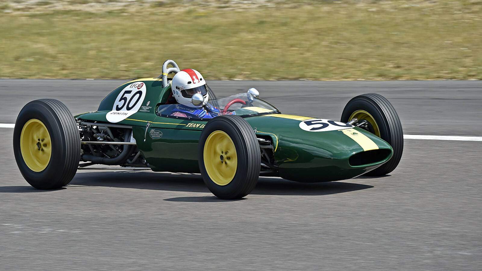 Lotus 24 Climax (1962-1964),  ajouté par fox58