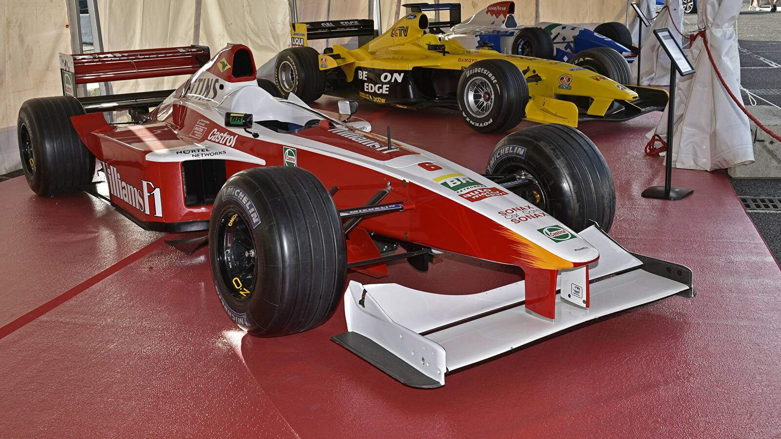 Williams FW21 (1999),  ajouté par fox58