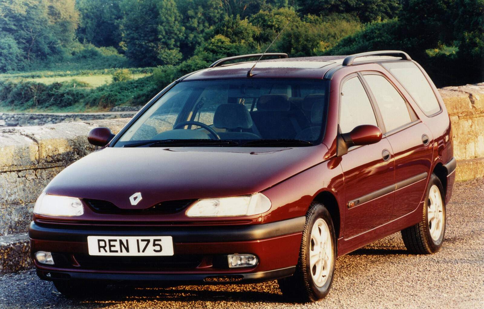Renault Laguna Nevada 1.8 (1995-1999),  ajouté par fox58