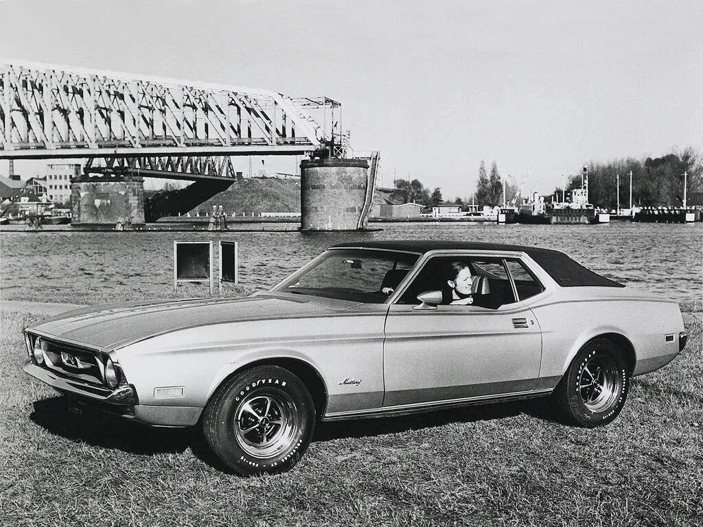 Ford Mustang Grande 351ci 300 (1971-1972),  ajouté par fox58