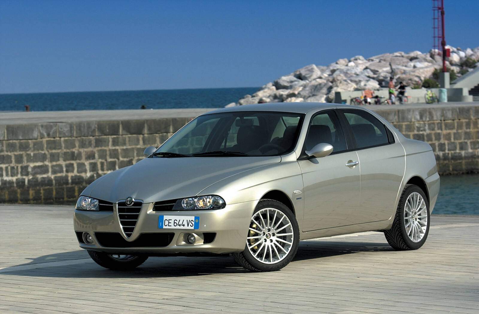 Alfa Romeo 156 2.0 JTS 165 (932) (2003-2006),  ajouté par fox58