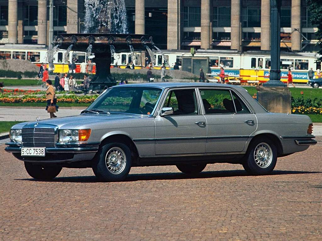Mercedes-Benz 450 SEL (V116) (1973-1980),  ajouté par fox58
