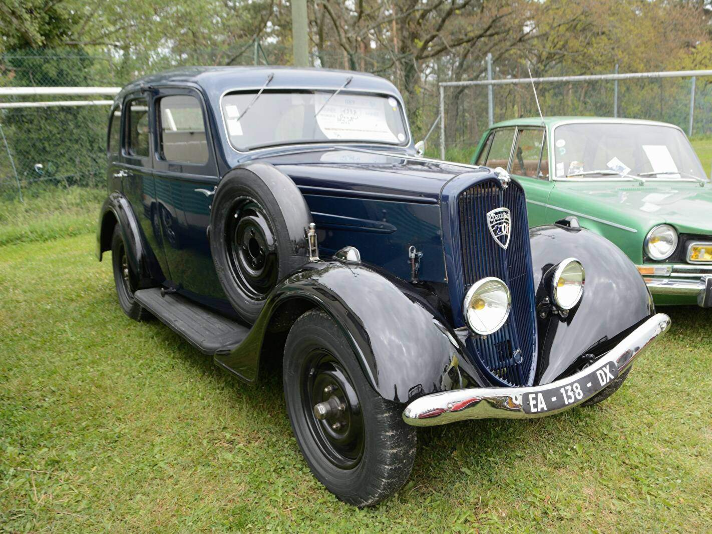 Peugeot 201 M (1937),  ajouté par fox58