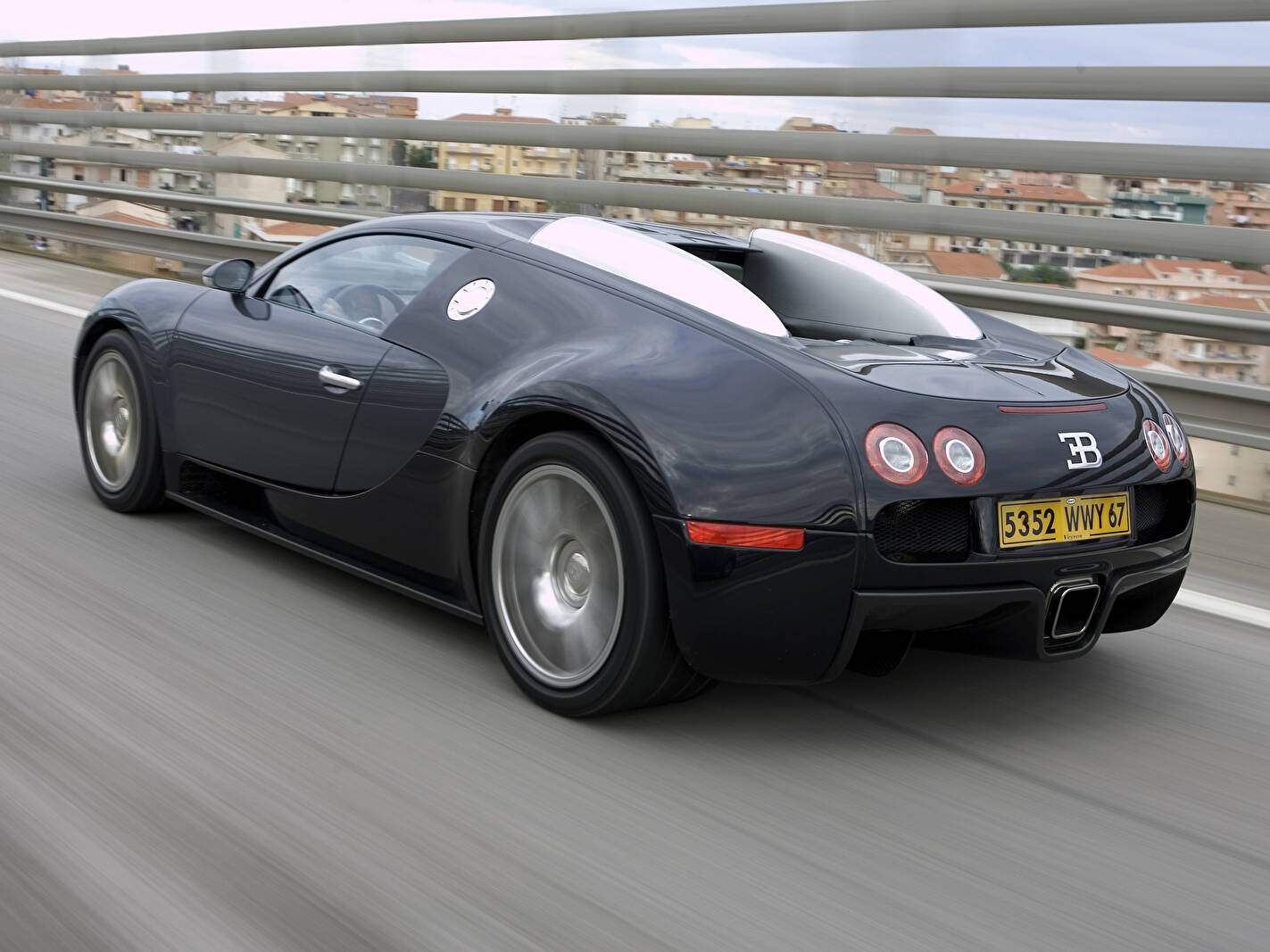 Bugatti EB 16.4 Veyron (2005-2011),  ajouté par fox58