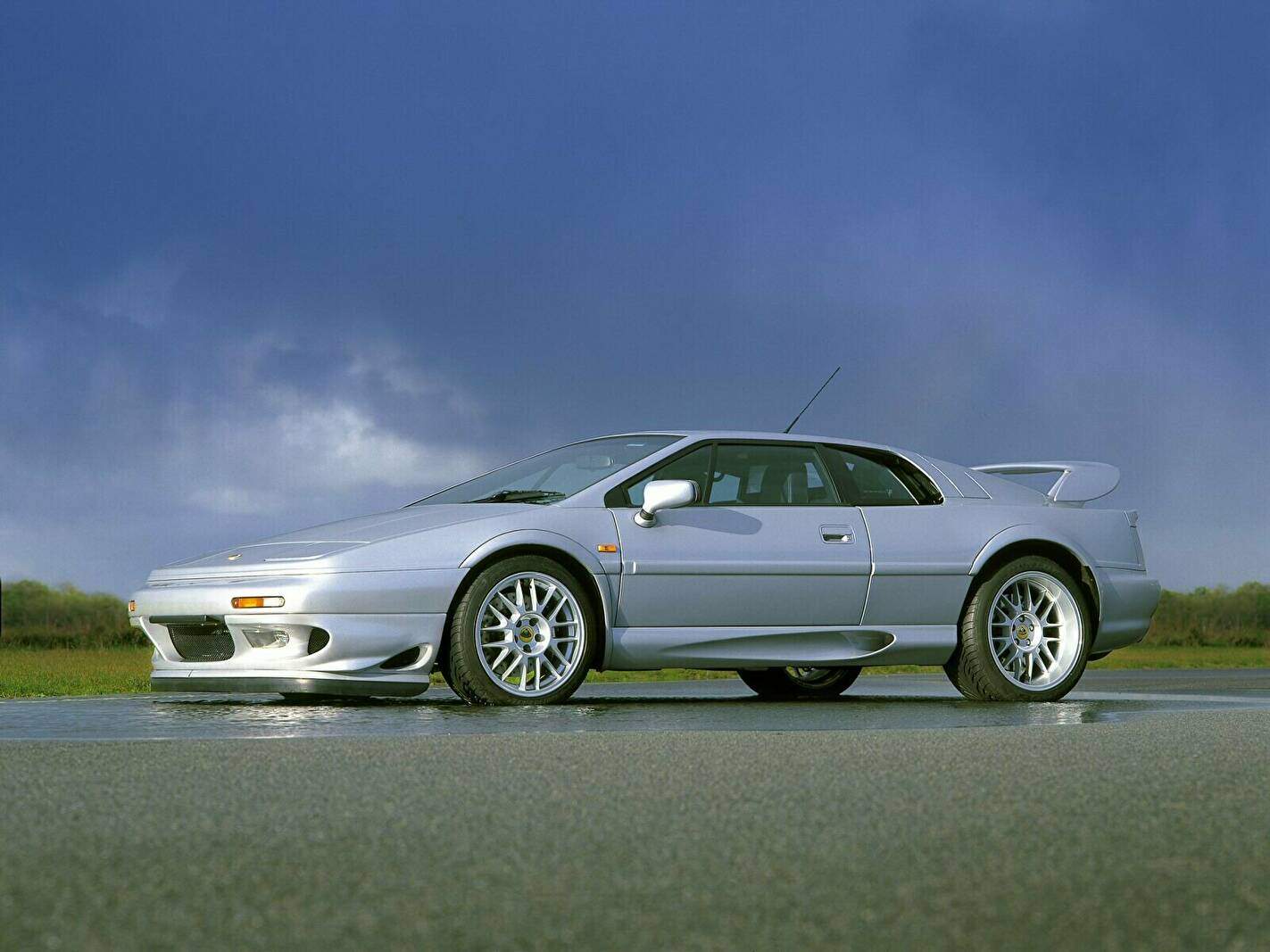 Lotus Esprit V V8 (1996-2004),  ajouté par fox58