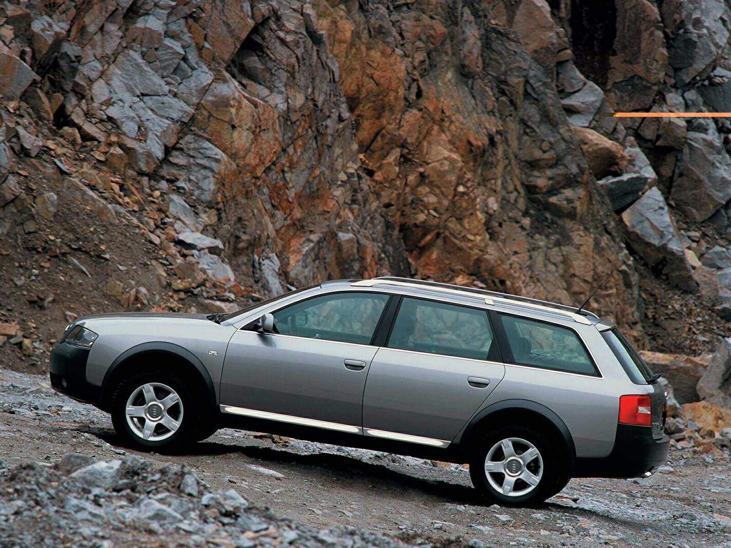 Audi A6 II Allroad Quattro 2.5 TDI 180 (C5) (2000-2006),  ajouté par fox58