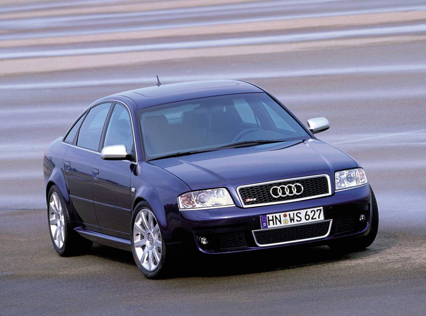 Audi RS6 II (C5) (2002-2003),  ajouté par fox58