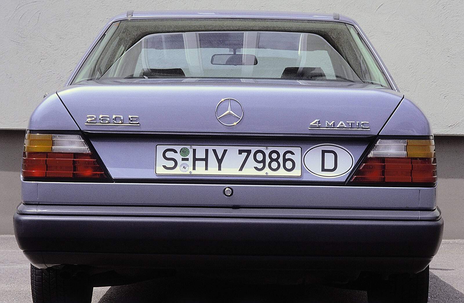 Mercedes-Benz 260 E (W124) (1984-1989),  ajouté par fox58