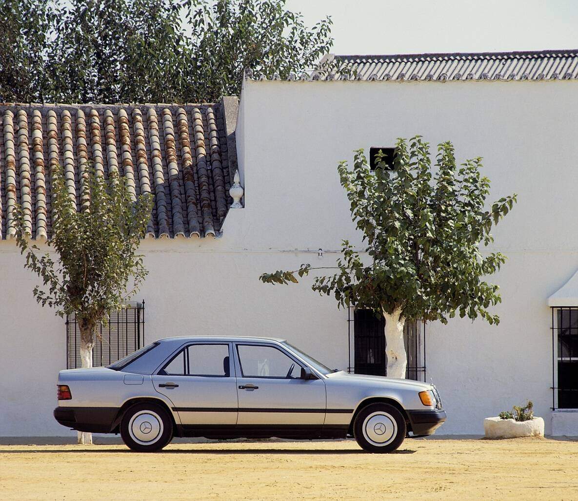 Mercedes-Benz E 230 (W124) (1984-1991),  ajouté par fox58
